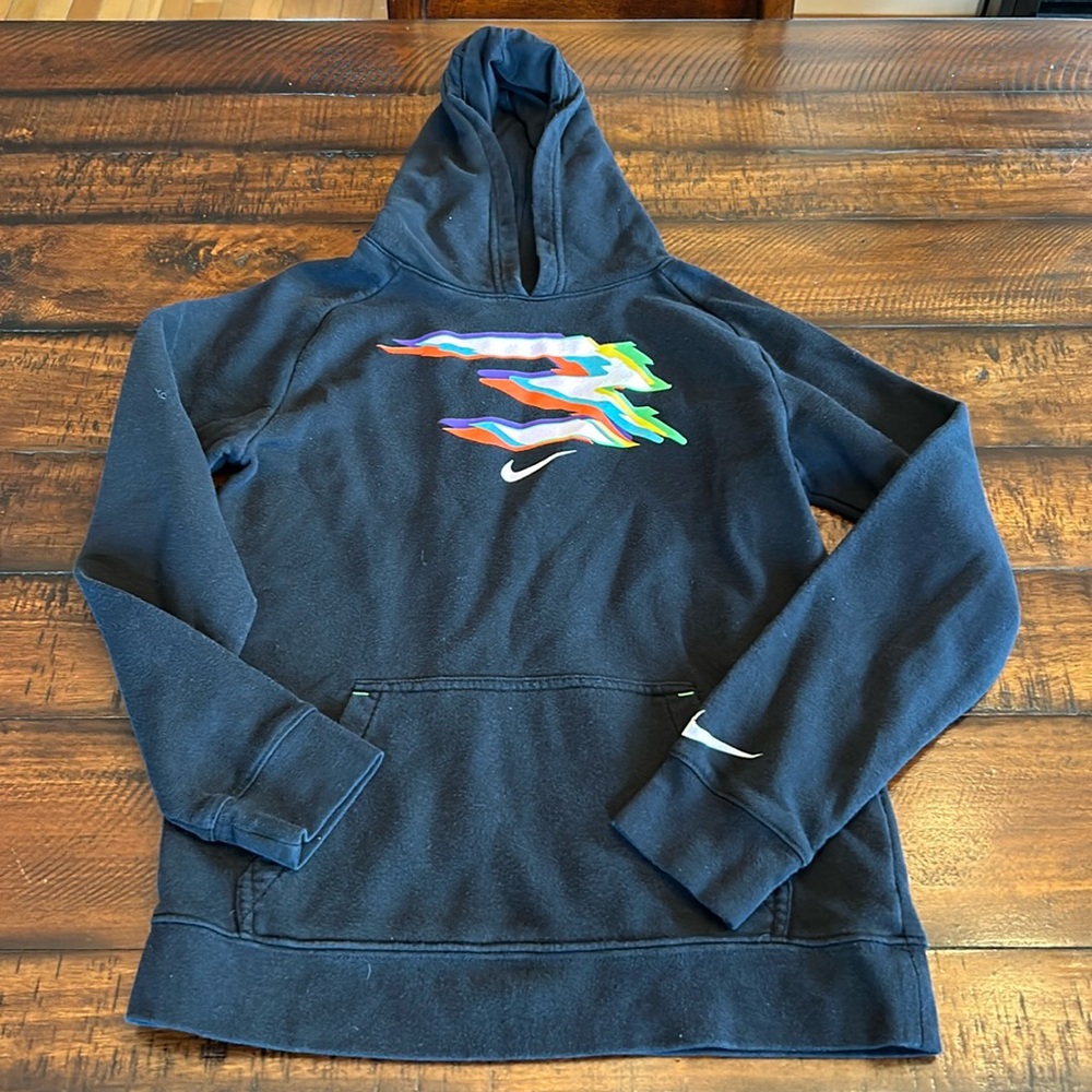 Nike hoodie size 12-13